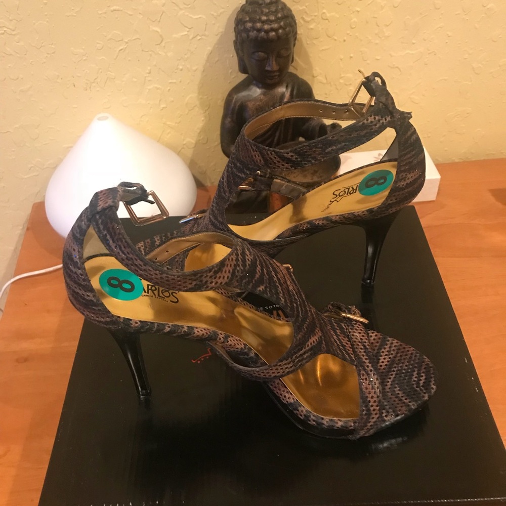 Carlos Santana brown and green heels